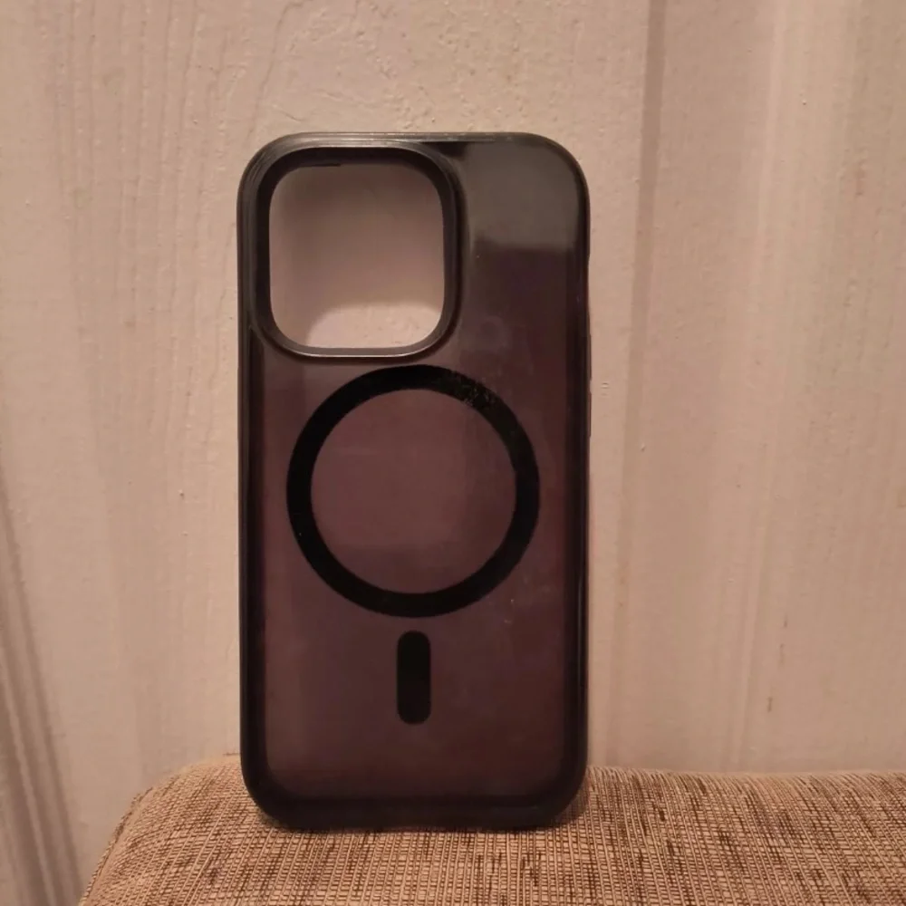 Apple iPhone 14 Pro Tech21 Evo Smokey/Black Magsafe Phone Case